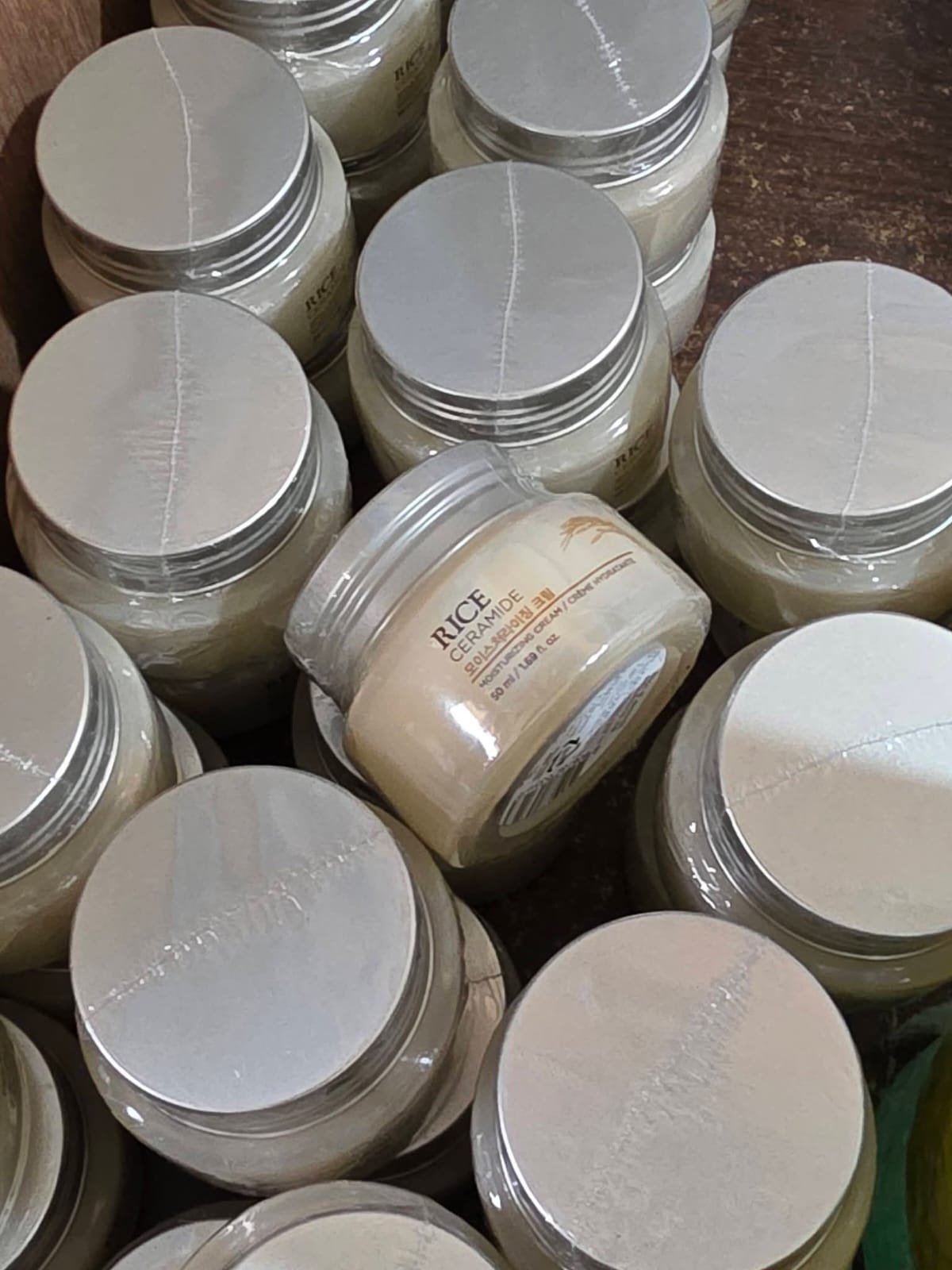 The Face Shop Rice & Ceramide Moisturizing Cream - 50ml - Image 4